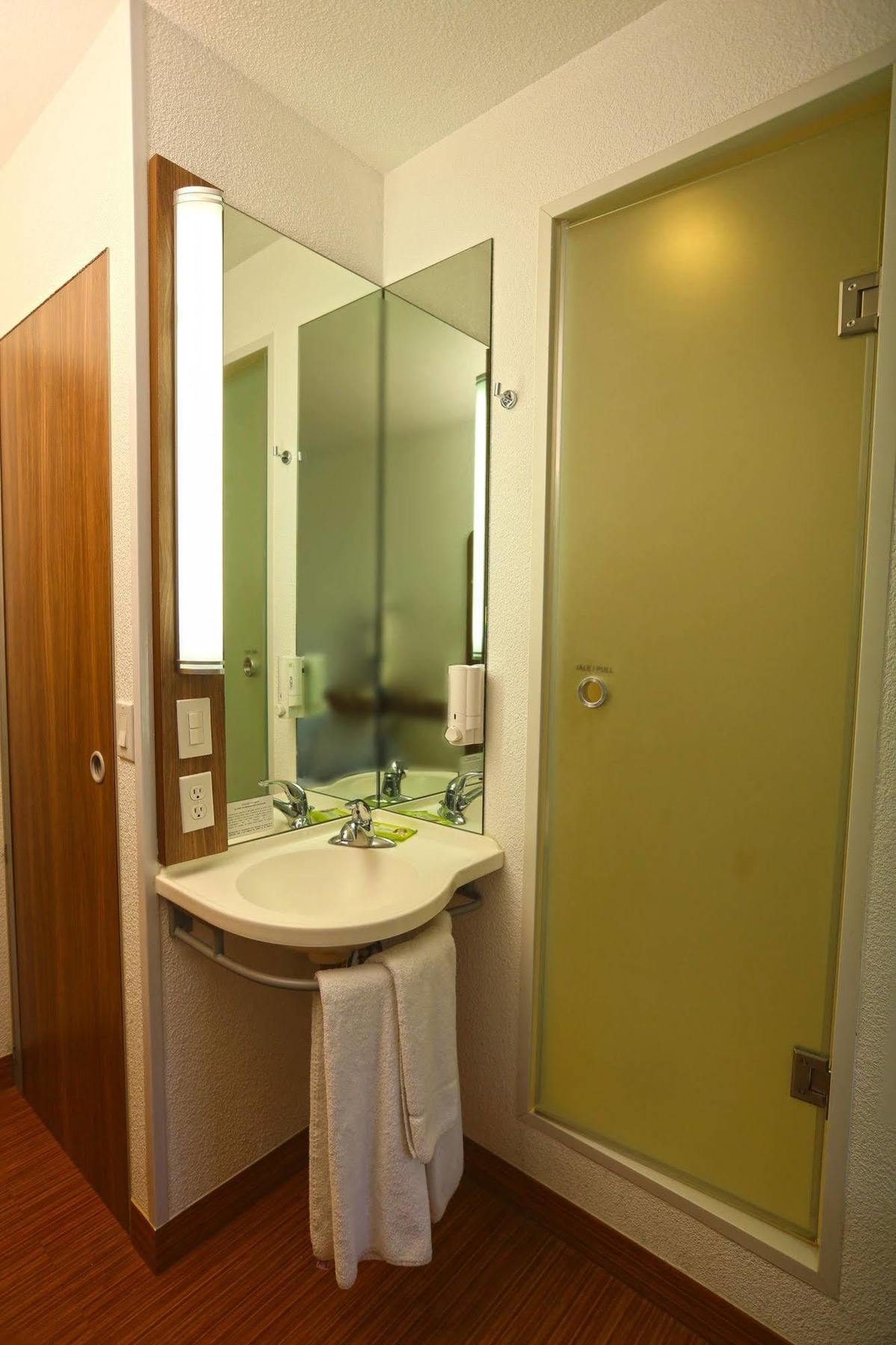 Hotel Hi! Santa Catarina Santa Catarina  Buitenkant foto